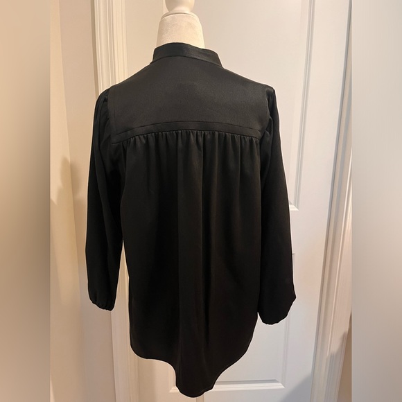 DVF Silk Button Down Blouse Size 4 - Picture 4 of 5
